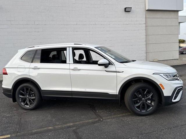 new 2024 Volkswagen Tiguan car, priced at $33,892