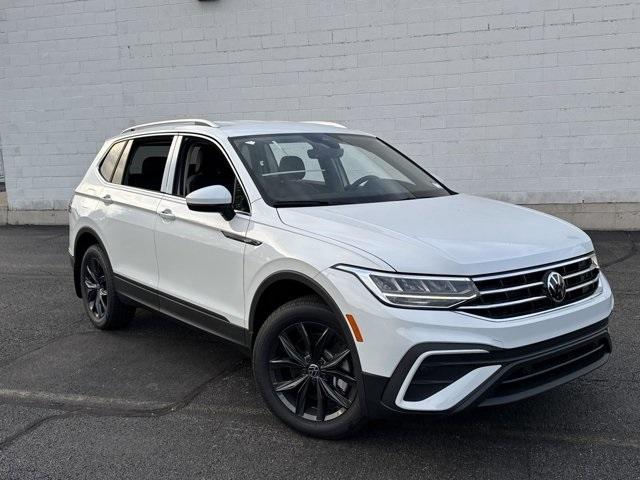 new 2024 Volkswagen Tiguan car, priced at $33,892