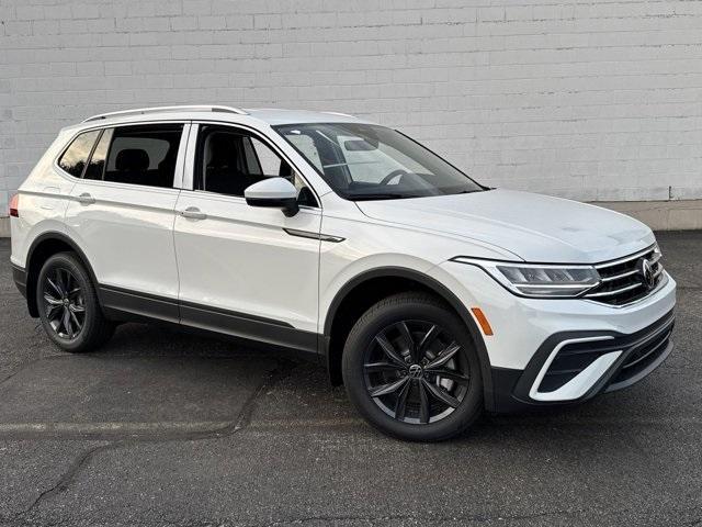 new 2024 Volkswagen Tiguan car, priced at $33,892