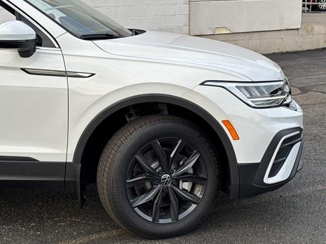 new 2024 Volkswagen Tiguan car, priced at $33,892