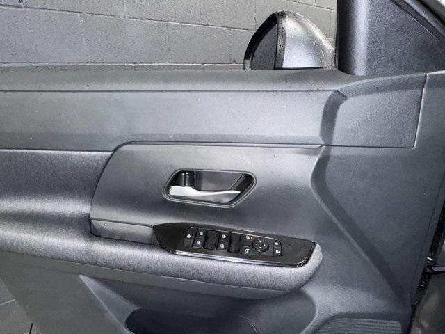 new 2025 Nissan Kicks car, priced at $22,753