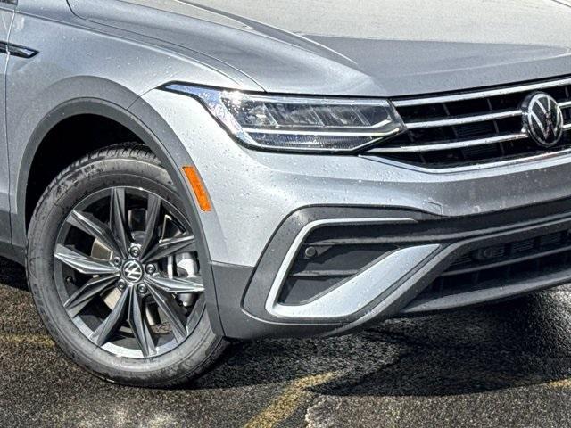 new 2024 Volkswagen Tiguan car, priced at $33,707