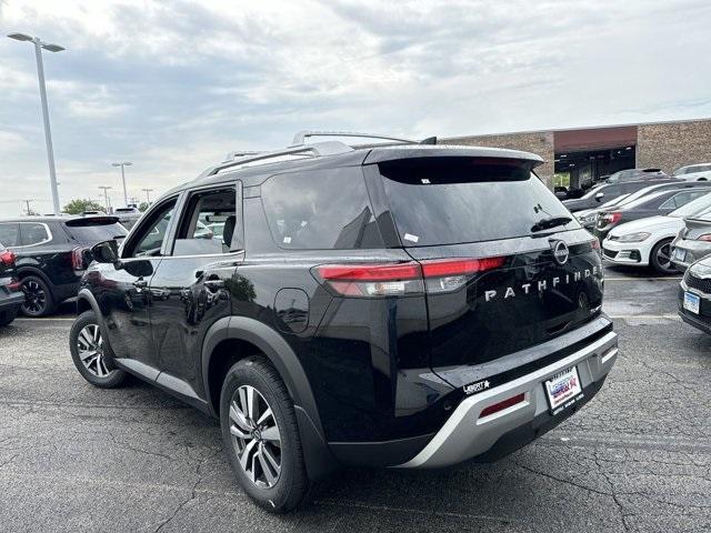 new 2024 Nissan Pathfinder car, priced at $39,699