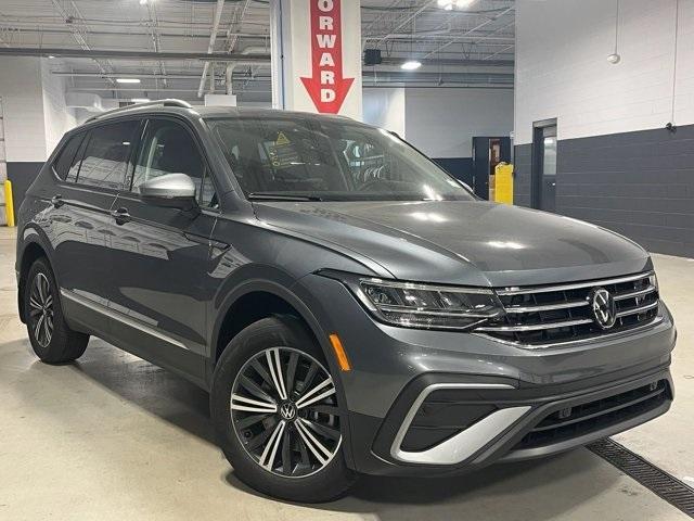 new 2024 Volkswagen Tiguan car, priced at $32,853