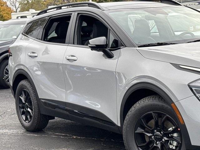 new 2025 Kia Sportage car, priced at $40,460