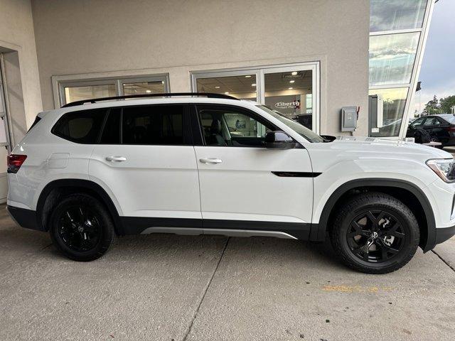 new 2024 Volkswagen Atlas car, priced at $46,663