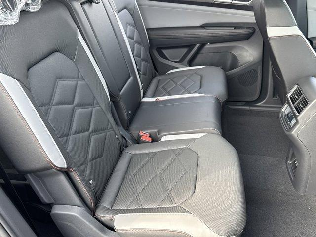 new 2025 Volkswagen Atlas car, priced at $46,577