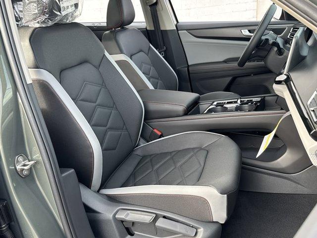 new 2025 Volkswagen Atlas car, priced at $46,577