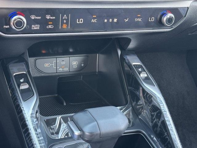 new 2025 Kia Sorento car, priced at $31,555
