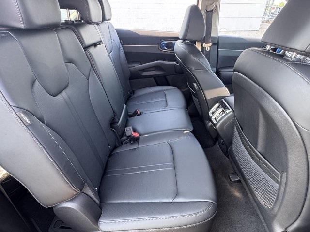 new 2025 Kia Sorento car, priced at $31,555