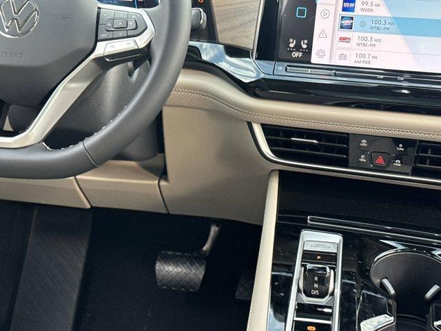 new 2025 Volkswagen Atlas car, priced at $45,648