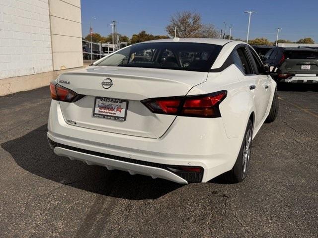 new 2025 Nissan Altima car, priced at $25,301