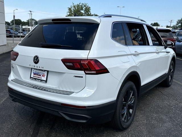 new 2024 Volkswagen Tiguan car, priced at $33,804