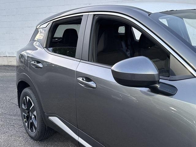 new 2025 Nissan Kicks car, priced at $24,984