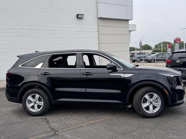 new 2025 Kia Sorento car, priced at $28,160
