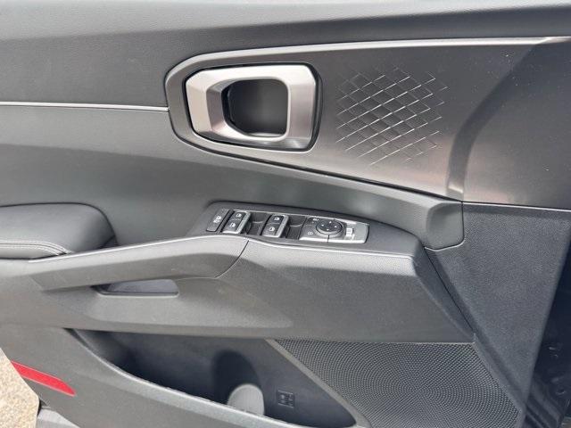 new 2025 Kia Sorento car, priced at $28,160