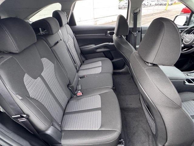 new 2025 Kia Sorento car, priced at $28,160
