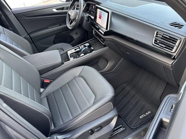 new 2025 Volkswagen Atlas Cross Sport car, priced at $47,346