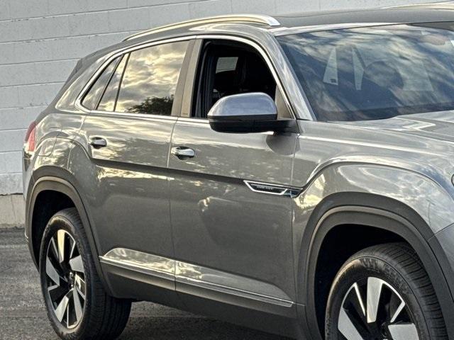 new 2025 Volkswagen Atlas Cross Sport car, priced at $47,346