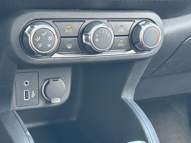 new 2025 Nissan Kicks Play car, priced at $21,734