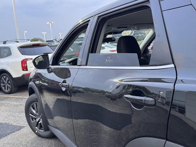 new 2025 Nissan Pathfinder car, priced at $35,983
