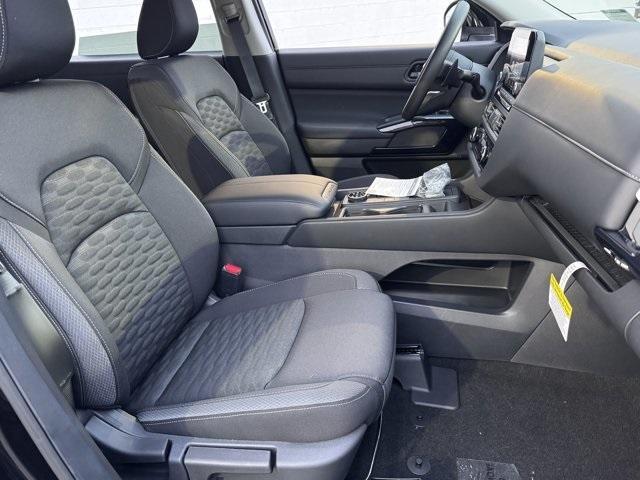 new 2025 Nissan Pathfinder car, priced at $35,983