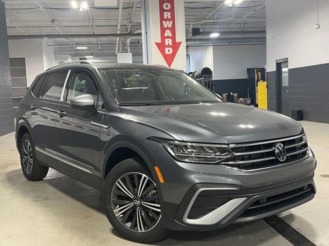 new 2024 Volkswagen Tiguan car, priced at $32,656