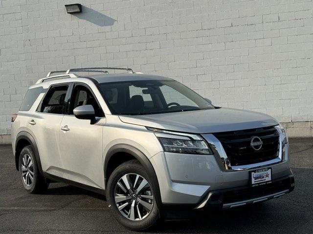 new 2024 Nissan Pathfinder car, priced at $39,699