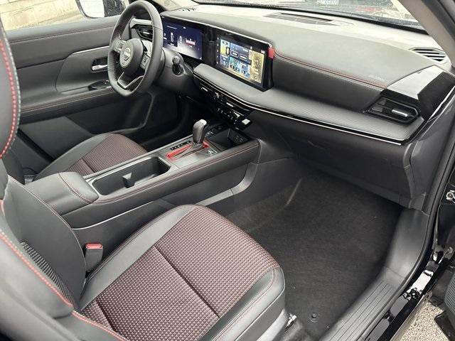 new 2025 Nissan Kicks car, priced at $27,416