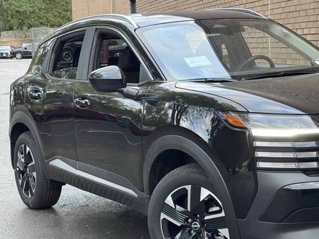 new 2025 Nissan Kicks car, priced at $22,920