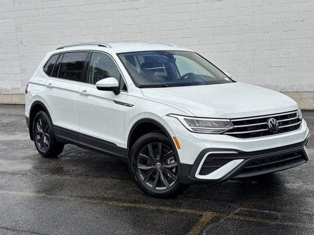 new 2024 Volkswagen Tiguan car, priced at $33,892