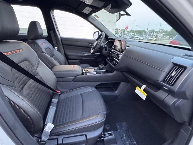 new 2025 Nissan Pathfinder car, priced at $42,088