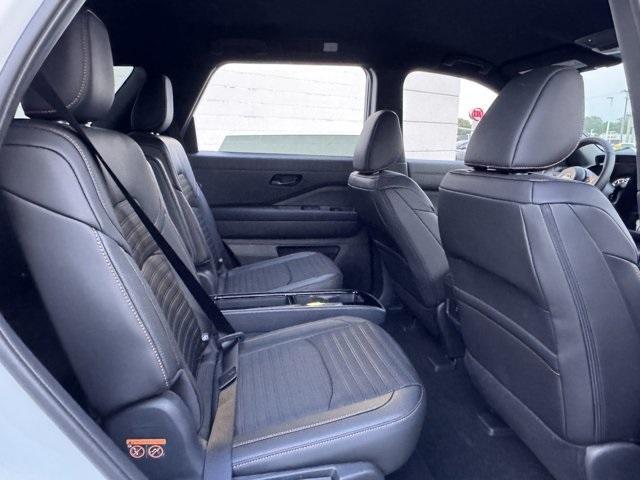 new 2025 Nissan Pathfinder car, priced at $42,088