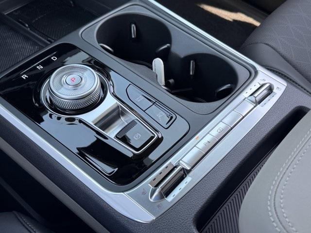 new 2026 Kia Carnival Hybrid car, priced at $49,820