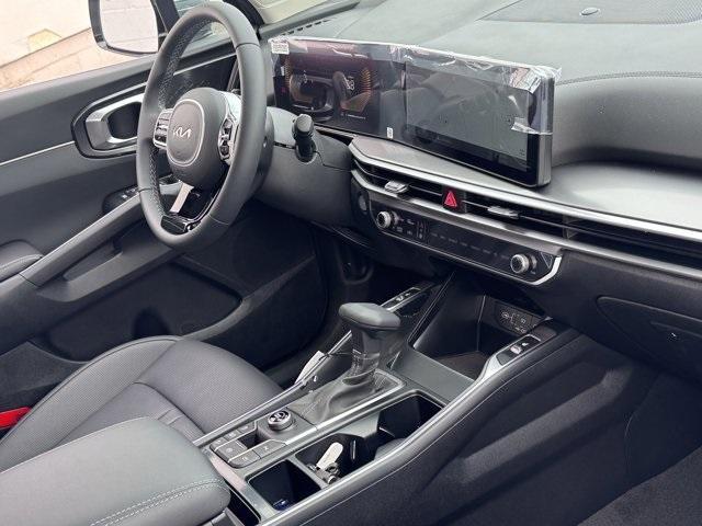 new 2025 Kia Sorento car, priced at $31,030