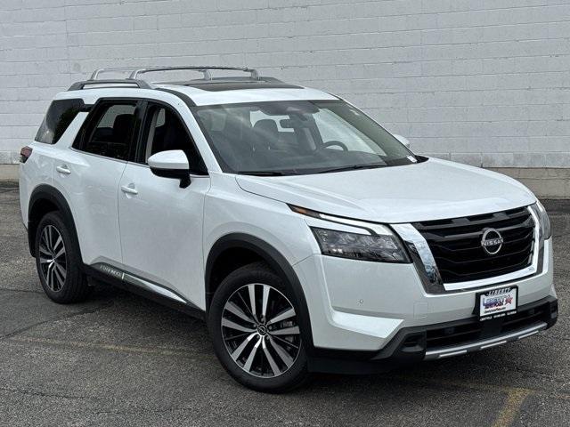 new 2025 Nissan Pathfinder car, priced at $50,086