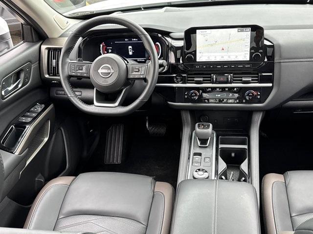 new 2025 Nissan Pathfinder car, priced at $50,086