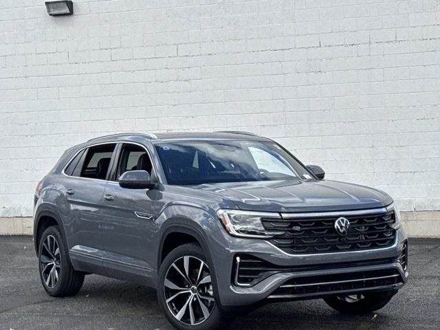 new 2025 Volkswagen Atlas Cross Sport car, priced at $55,071