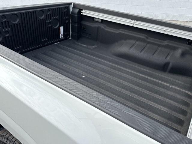 new 2025 Nissan Frontier car, priced at $32,279