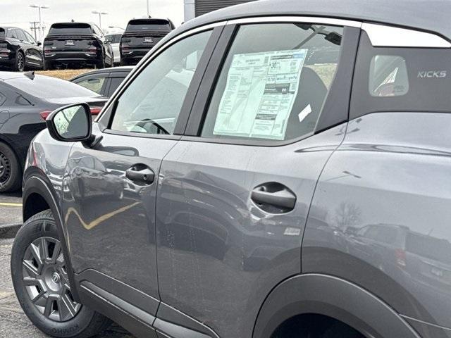 new 2025 Nissan Kicks car, priced at $21,290