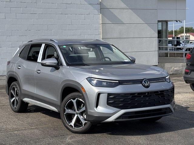 new 2025 Volkswagen Tiguan car, priced at $31,486