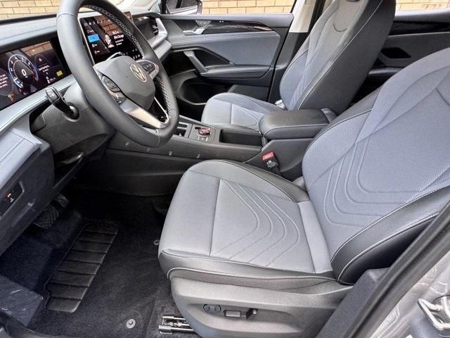 new 2025 Volkswagen Tiguan car, priced at $31,486
