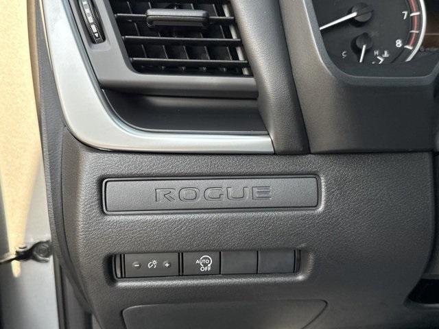 new 2025 Nissan Rogue car, priced at $30,976