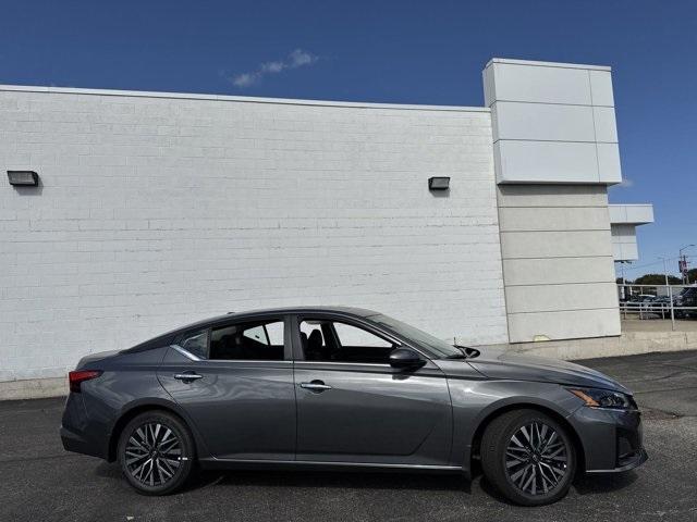 new 2025 Nissan Altima car, priced at $29,505