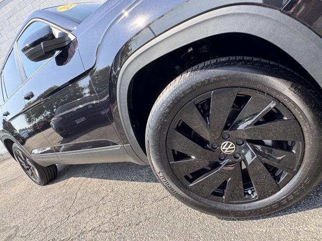 used 2024 Volkswagen Atlas car, priced at $34,491