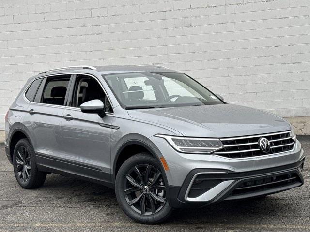 new 2024 Volkswagen Tiguan car, priced at $33,707