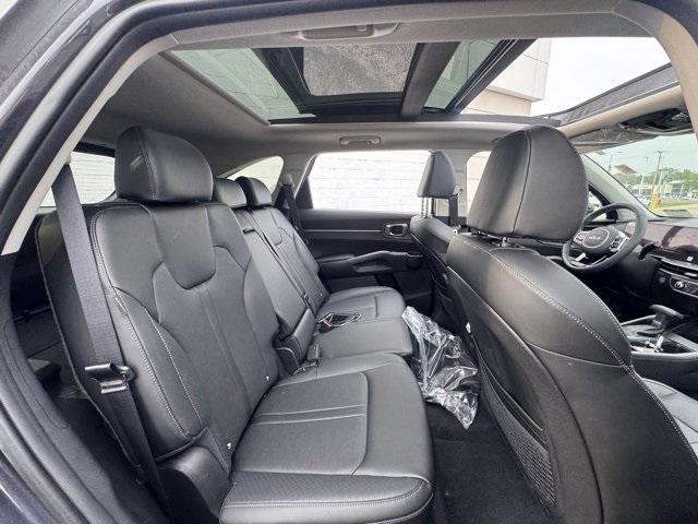 new 2025 Kia Sorento car, priced at $32,330