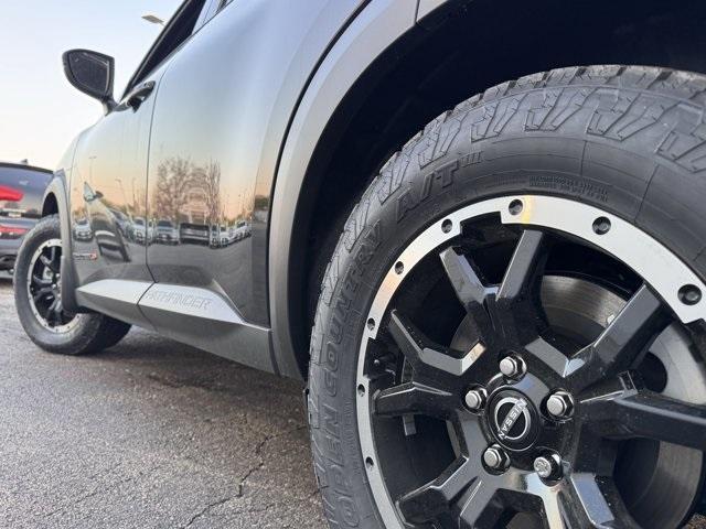 new 2025 Nissan Pathfinder car, priced at $35,075
