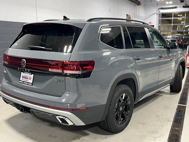new 2025 Volkswagen Atlas car, priced at $42,339