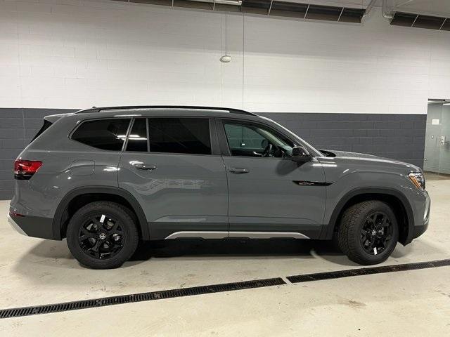 new 2025 Volkswagen Atlas car, priced at $42,339